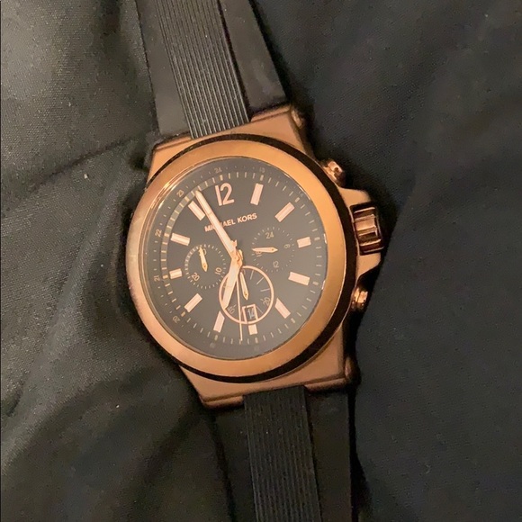 Michael Kors Watch - Picture 2 of 8